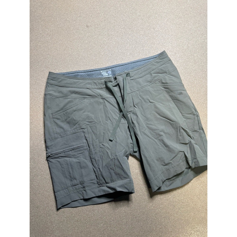 Mountain Hardwear Dynama/2 Bermuda Sz 8 Women Shorts Grey Nylon Stretch